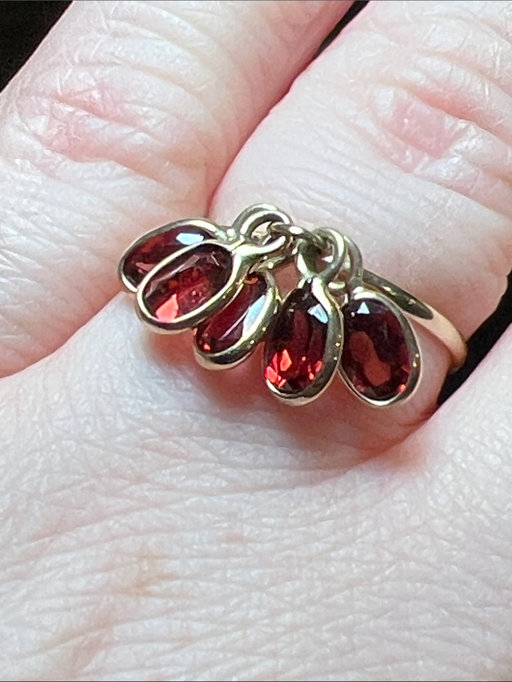 Vintage 10k Solid Yellow Gold Red Garnet Gemstone Cha-Cha Dangle Charm Ring